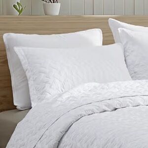 Bedsure King Size Shams (2) with Basket Weave Pattern - Never used